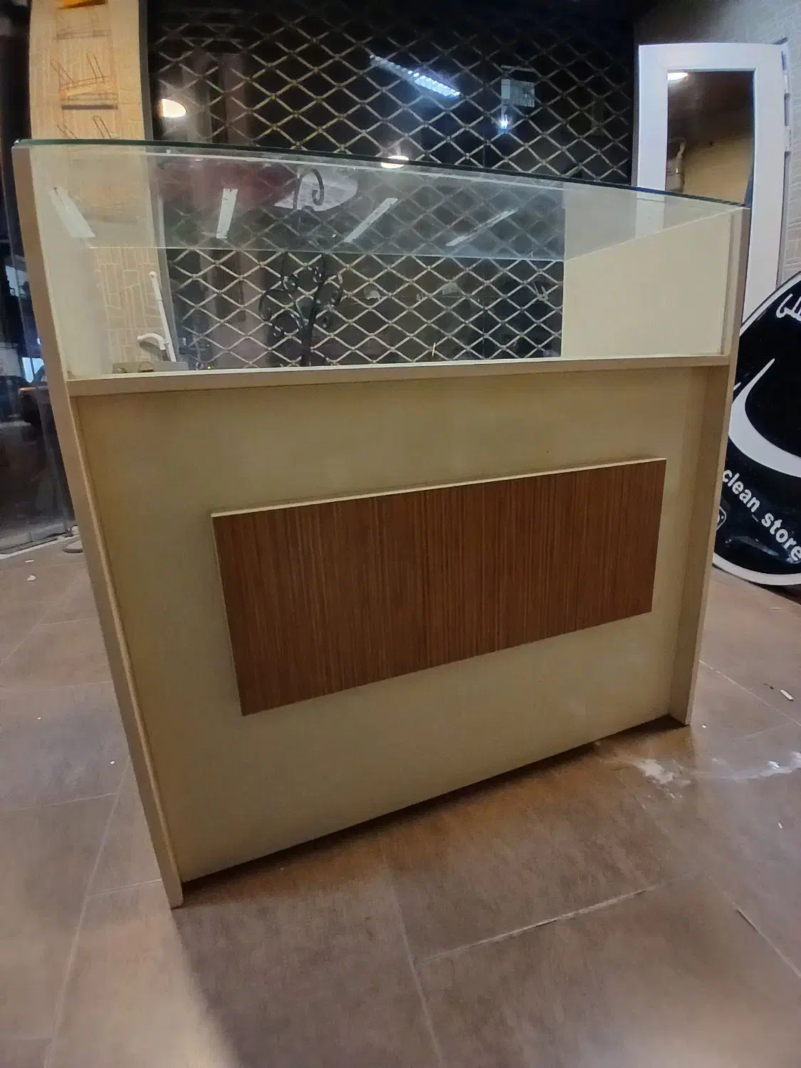 میز پیشخوان ، ویترین|بوفه، ویترین، کنسول|لاهیجان, قیام|دیوار