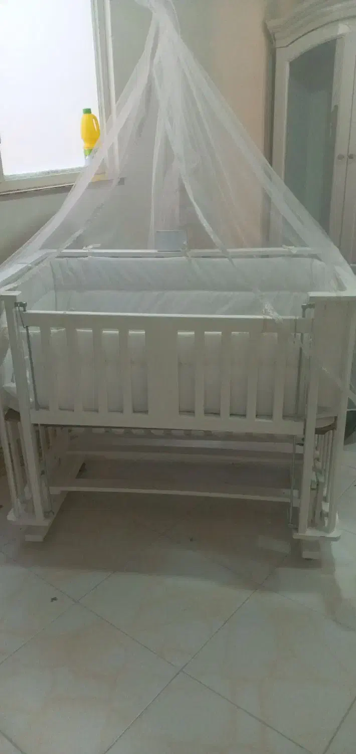 گهواره و تختخواب کنارمادر|اسباب و اثاث بچه|صباشهر, |دیوار