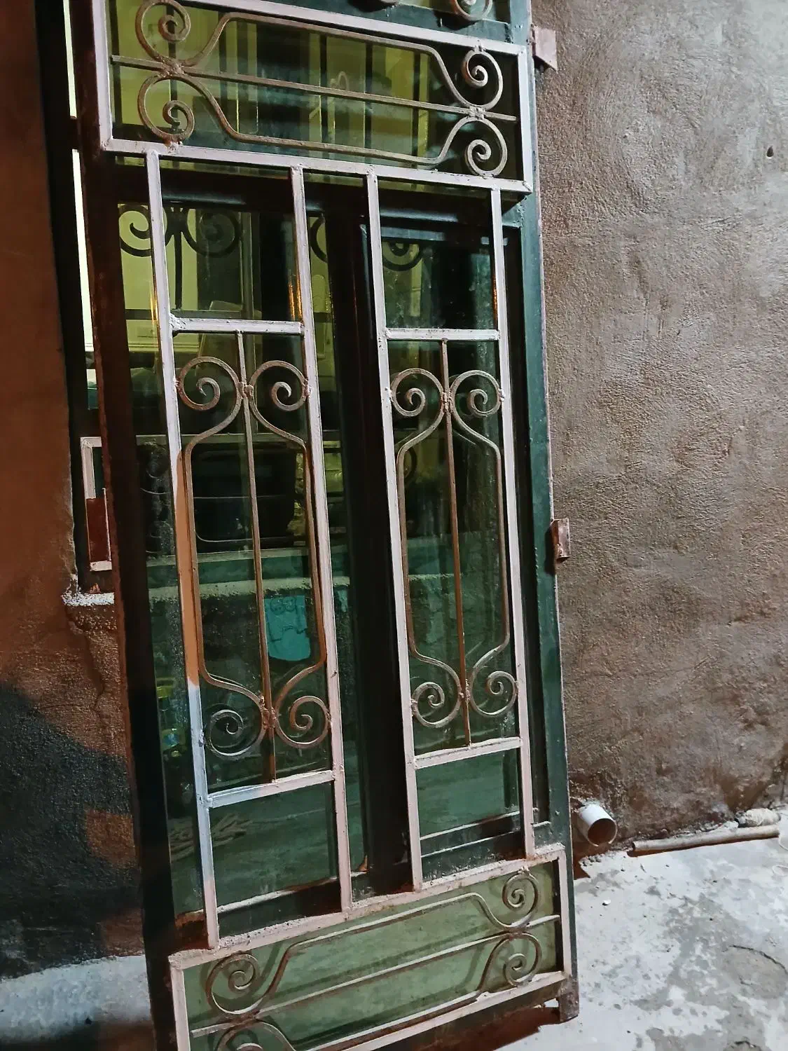 پنجره آشپزخانه و پذیرایی|مصالح و تجهیزات ساختمان|چرام, |دیوار