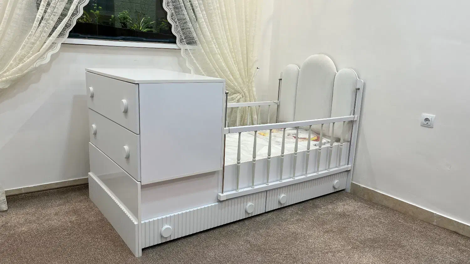 تخت خواب و تشک کودک و نوجوان دو منظوره|تخت و صندلی بچه|خرمشهر, |دیوار