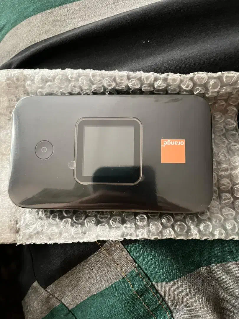 مودم جیبی هواوی مدل orange در حد نو لازرورقی|مودم و تجهیزات شبکه|تهران, مسعودیه|دیوار