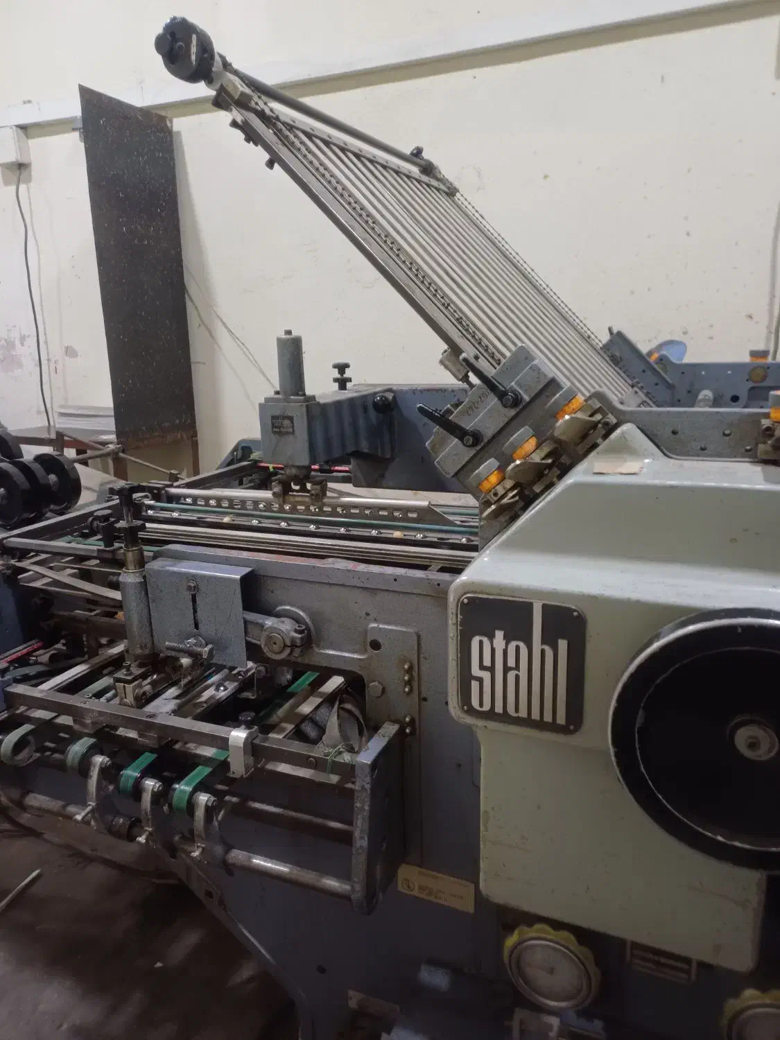 ورق تاکن حرفه ای نیازمندیم|استخدام صنعتی، فنی، مهندسی|تهران, هاشمآباد|دیوار