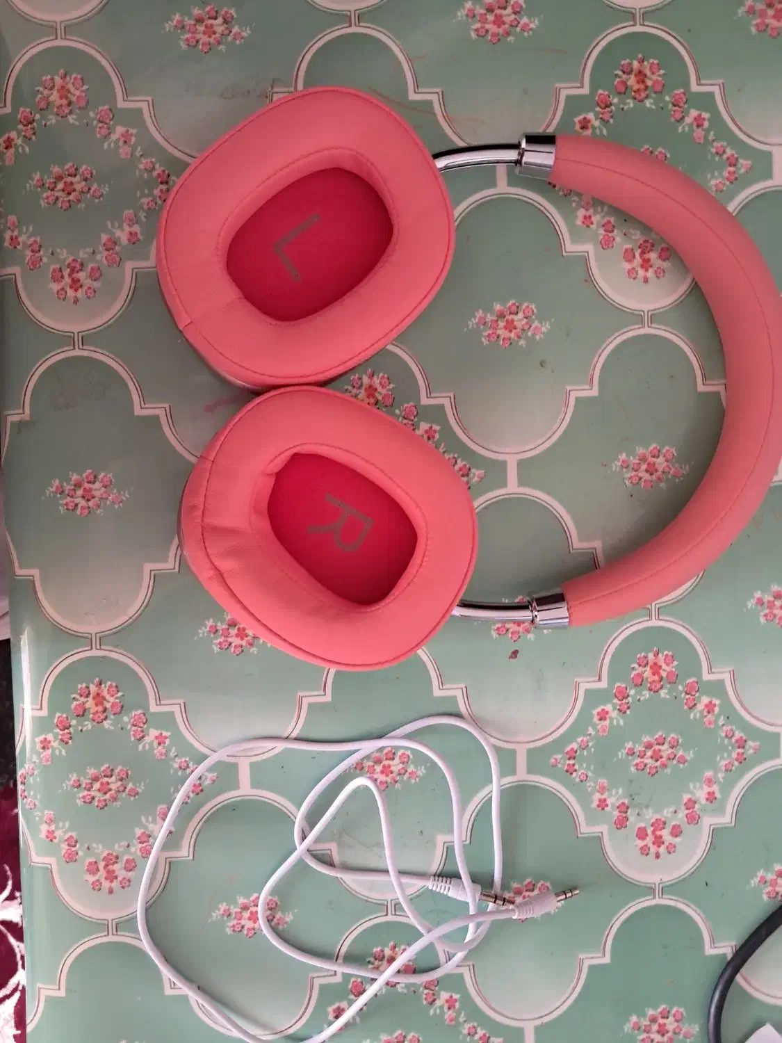 هدفون خوب وعالی با نگه داشتن شارژ زیاد|لوازم جانبی موبایل و تبلت|یاسوج, |دیوار