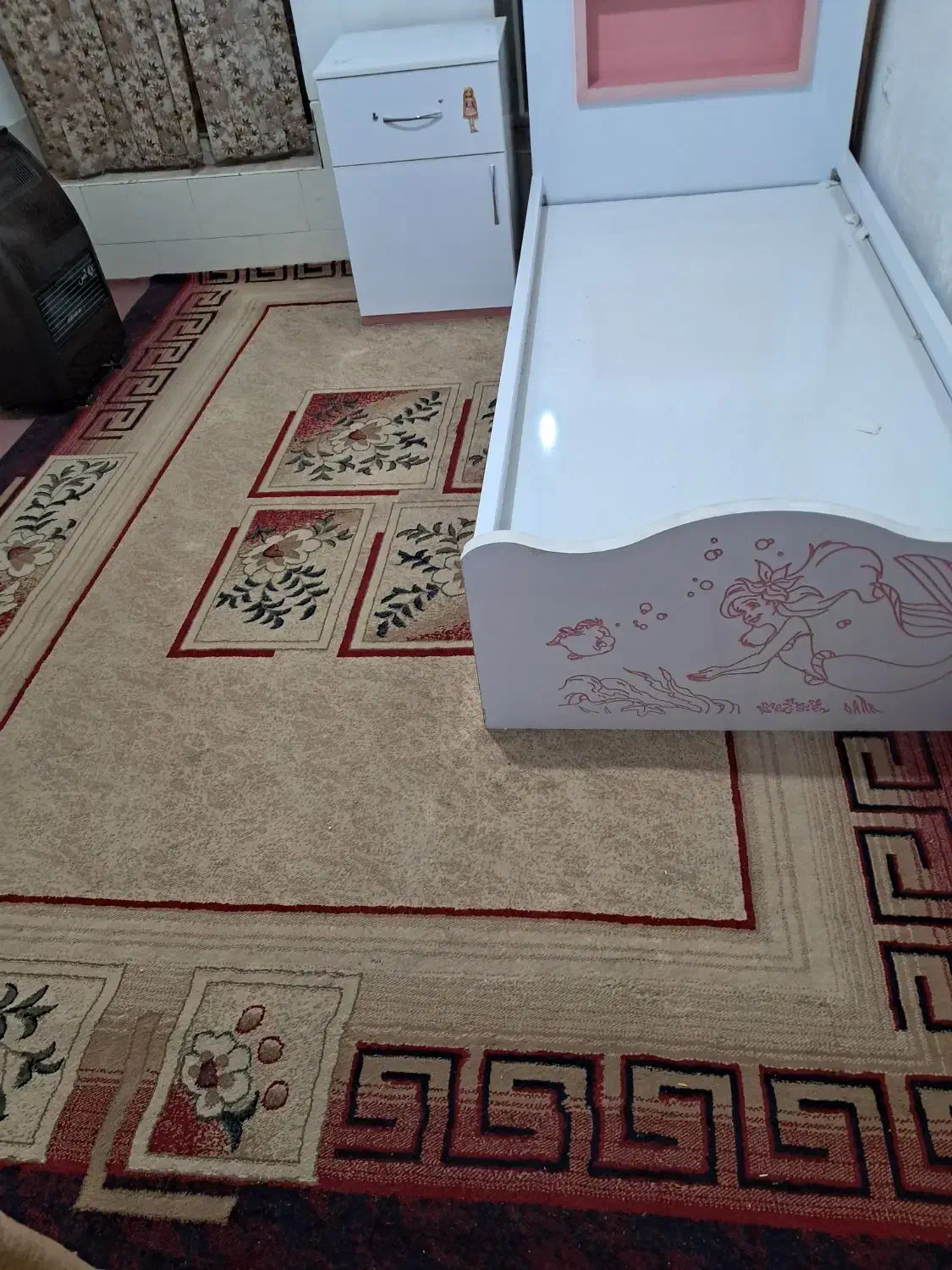 در فرش کارکرده|فرش|مرودشت, بیست متری بیمارستان|دیوار