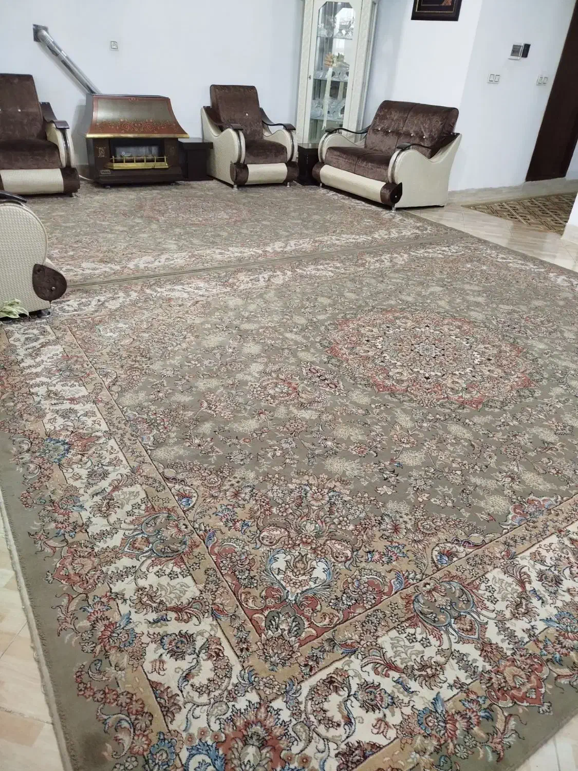 فرش و مبل|فرش|نیشابور, دربقاضی|دیوار