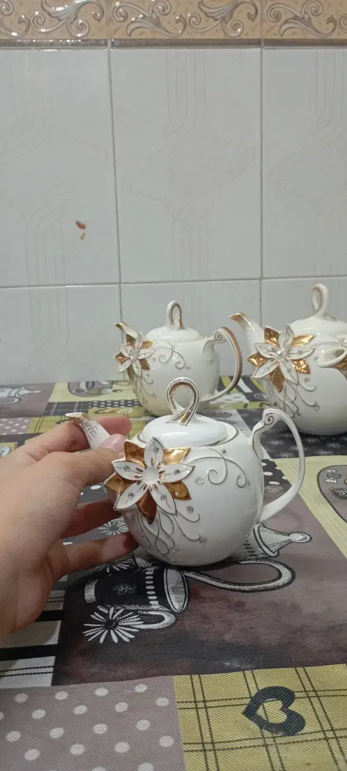 قوری دکوری|قوری، کتری، قهوه‌ساز دستی|خمینی‌شهر, |دیوار