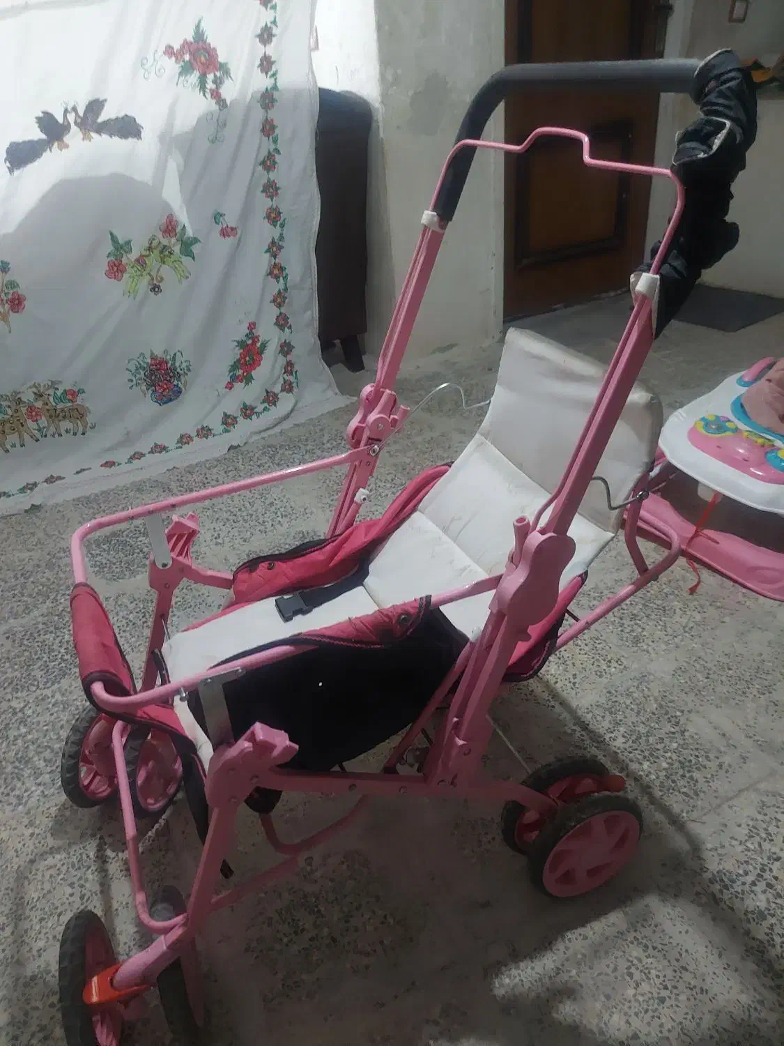 کالسکه سبک|کالسکه و لوازم جانبی|یاسوج, |دیوار