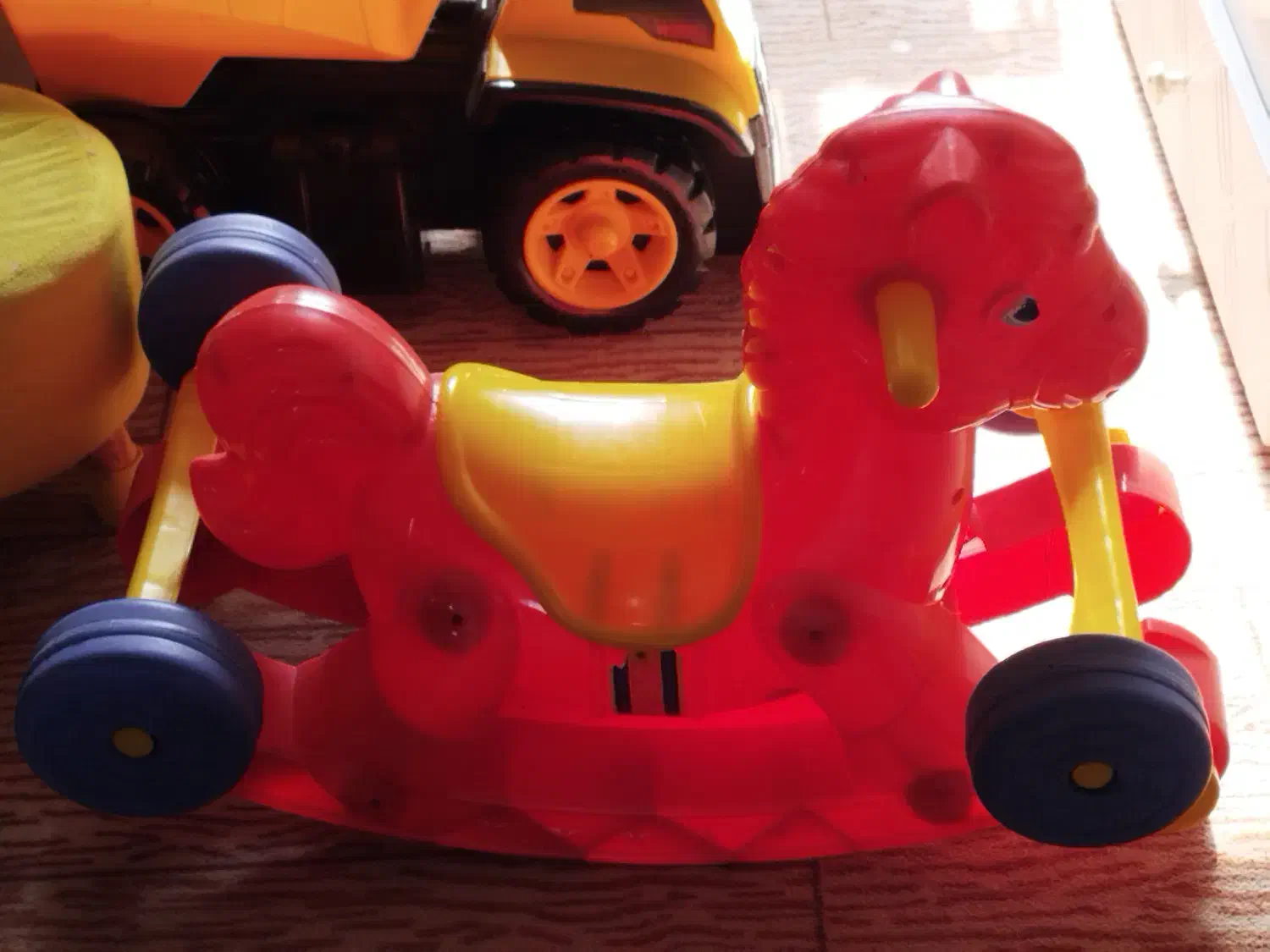 اسب راکر|اسباب‌بازی بچه|لاهیجان, فیاض|دیوار