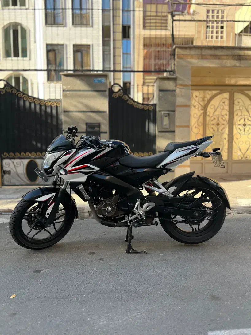 ns 200 ان اس ۲۰۰|موتورسیکلت|تهران, نیروی هوایی (پیروزی)|دیوار