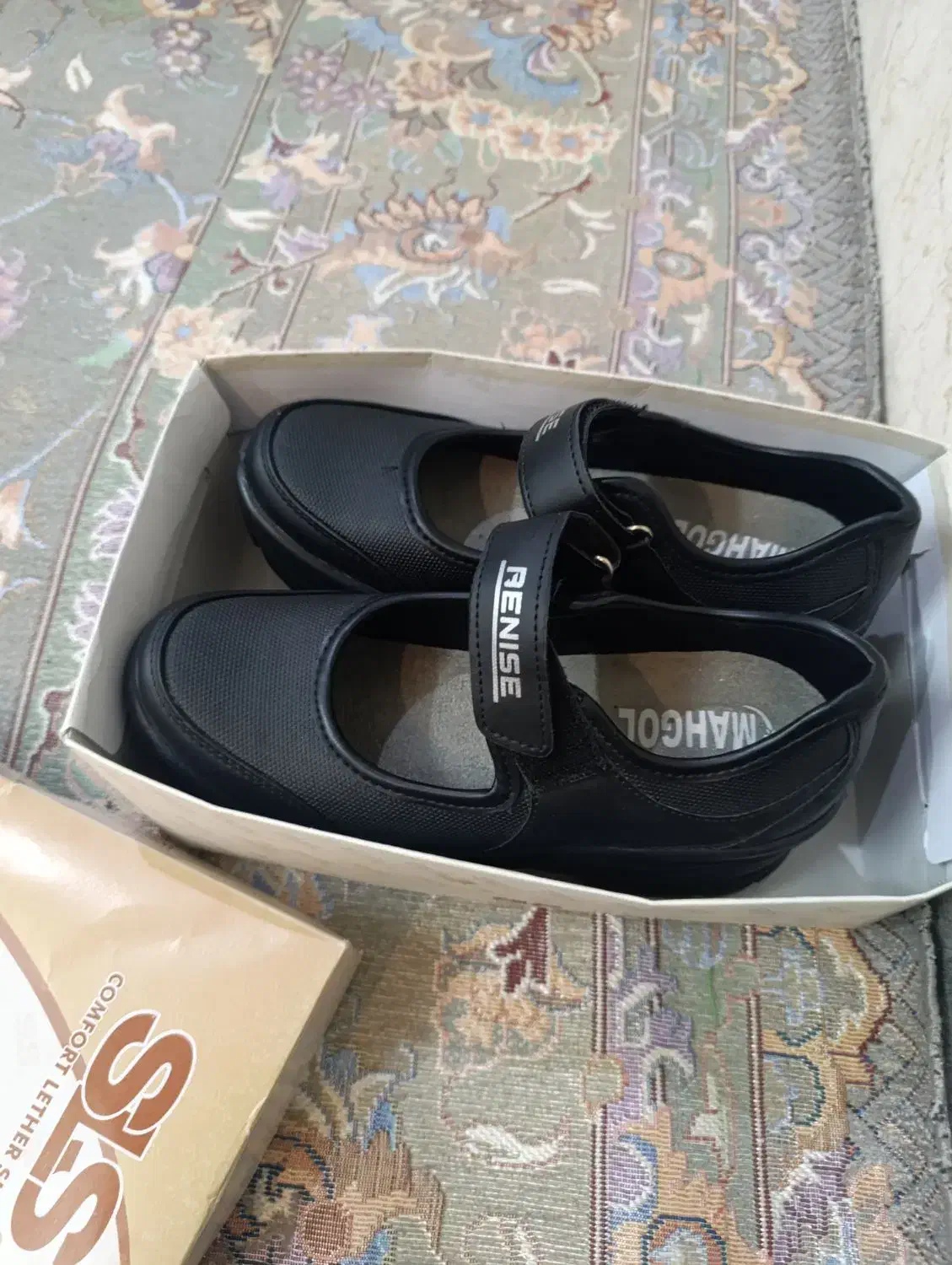 کفش|کیف، کفش، کمربند|مشهد, سرافرازان|دیوار