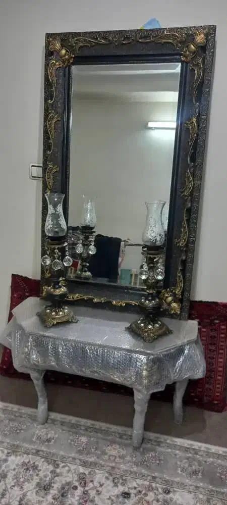 آیینه و شمعدان|آینه|تهران, باغ فیض|دیوار