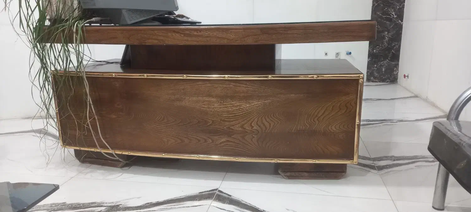 میز تمام چوب اداری و صندلی انتظار، نو|مبلمان اداری|اردستان, |دیوار