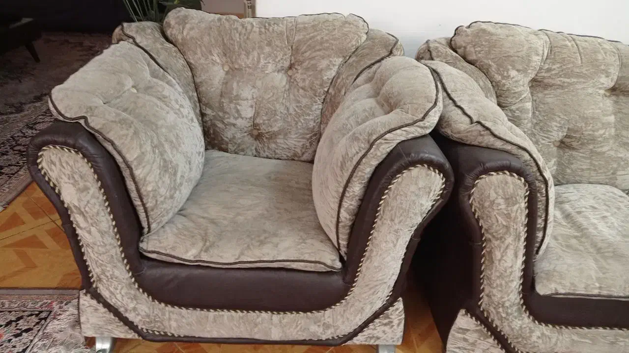 مبلمان ده نفر|مبلمان خانگی و میز عسلی|لاهیجان, قیام|دیوار