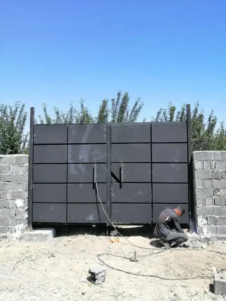 درب باغی ویلایی3828944دروازه حیاطی پارکینگی2992993|مصالح و تجهیزات ساختمان|چهارباغ, |دیوار