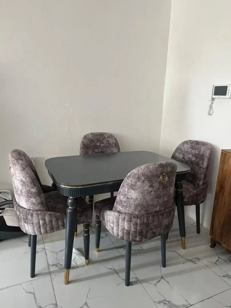 میز ناهارخوری|میز و صندلی غذاخوری|شیراز, میانرود|دیوار