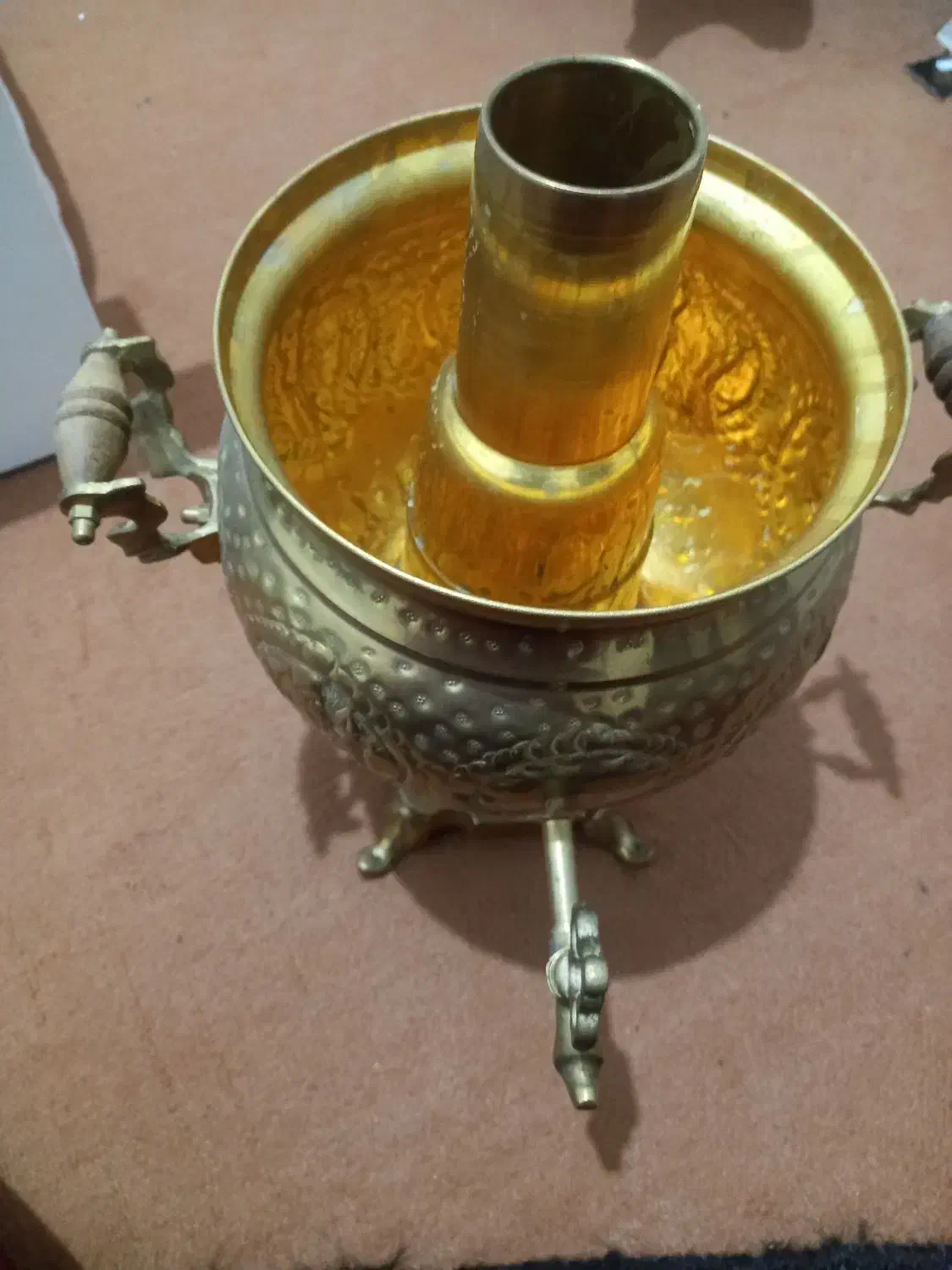 سماور زغالی و قالیچه دست باف|سماور، چایساز، قهوهساز|زابل, |دیوار