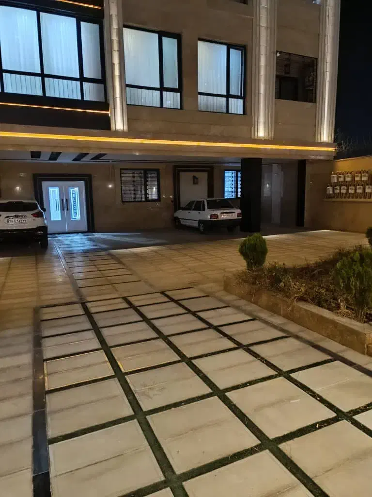 135 متری محمدیه ۳ خواب روبه خیابان ساختمان دونبش|فروش آپارتمان|مشهد, الهیه|دیوار