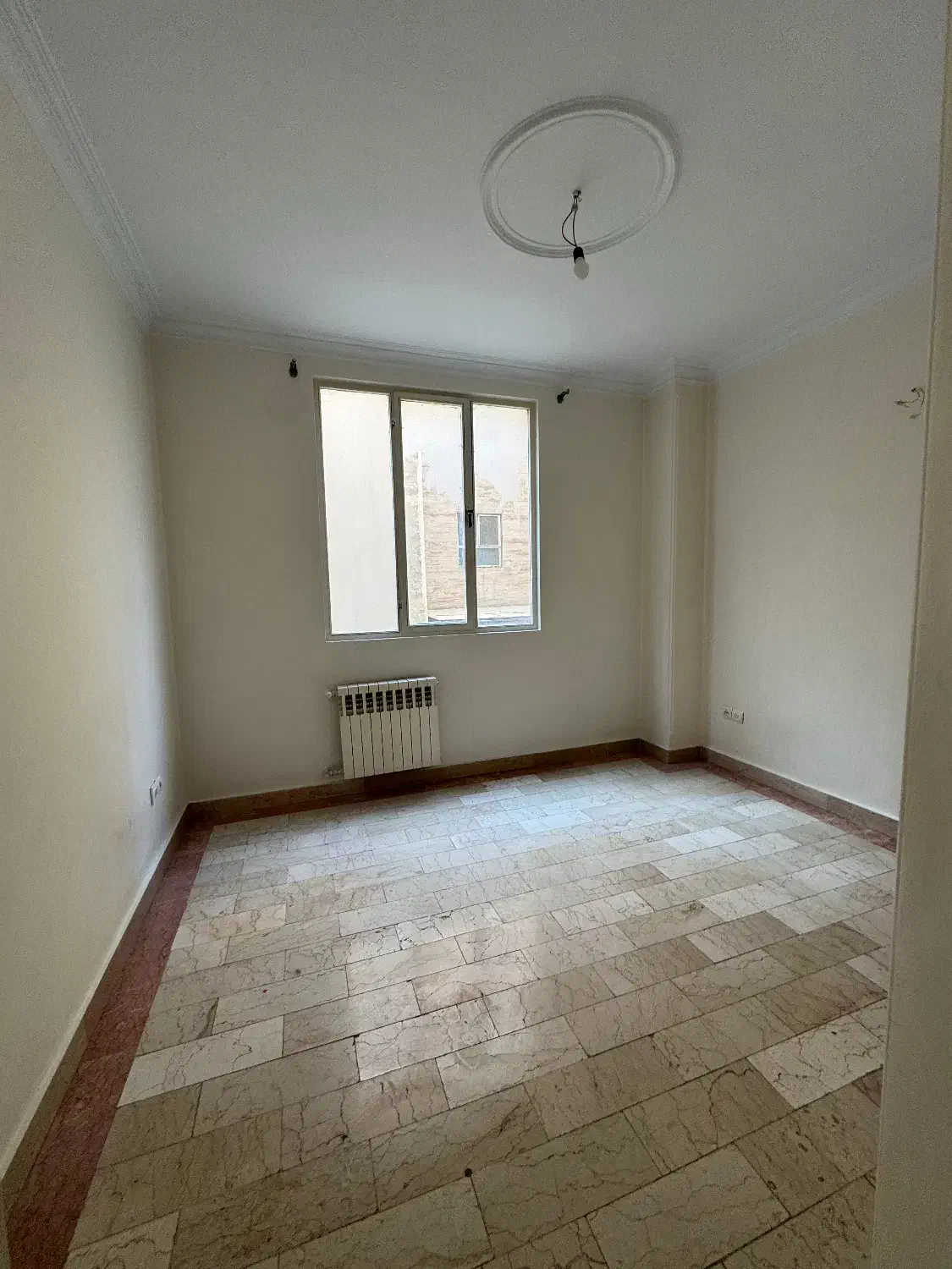 ۱۳۰ متر سه خواب شهرک غرب