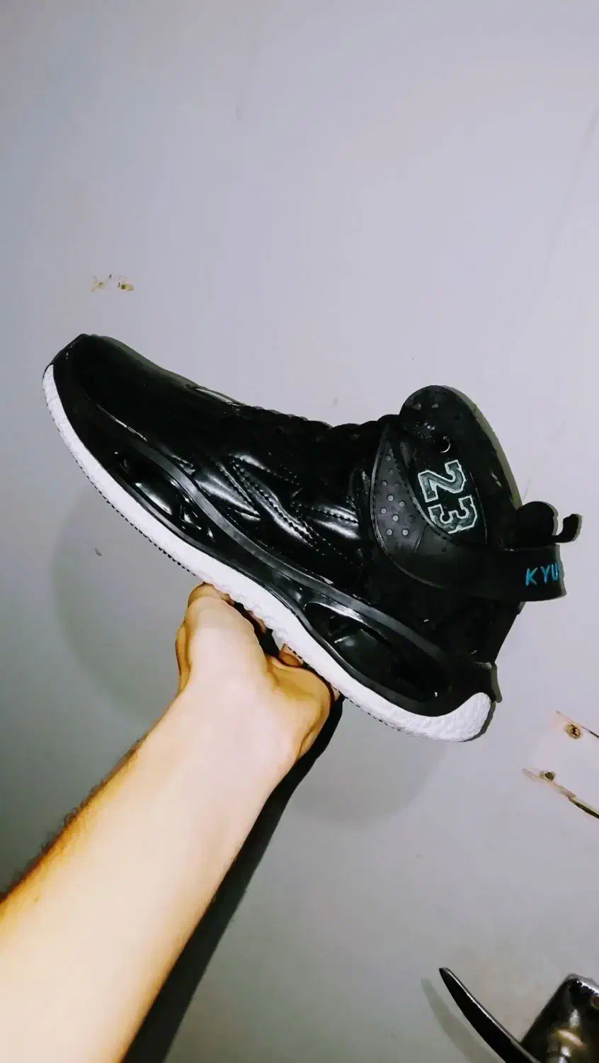 کتونی ساقدار|کیف، کفش، کمربند|خشکبیجار, |دیوار