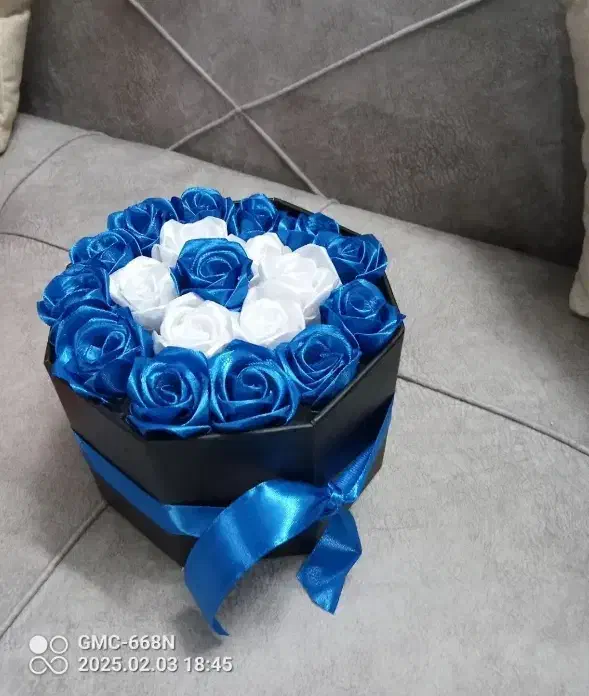 انواع گل های ربانی در رنگ های دلخواه قابل سفارش|گل مصنوعی|شاهرود, |دیوار