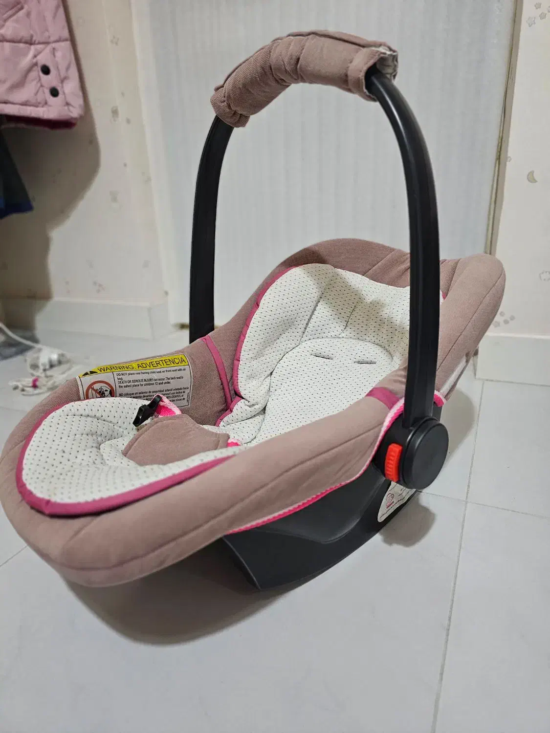 کریر درحد نو|کالسکه و لوازم جانبی|تبریز, |دیوار