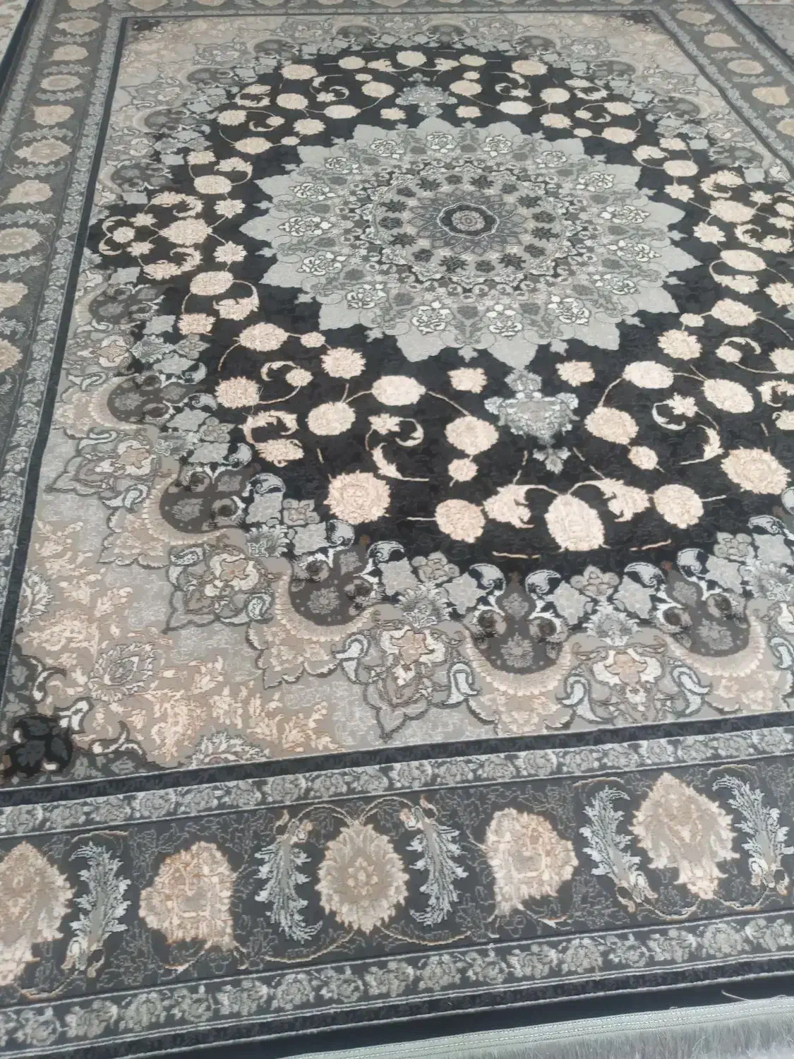 ۴ عدد فرش ۱۲ متری|فرش|خرم‌آباد, |دیوار