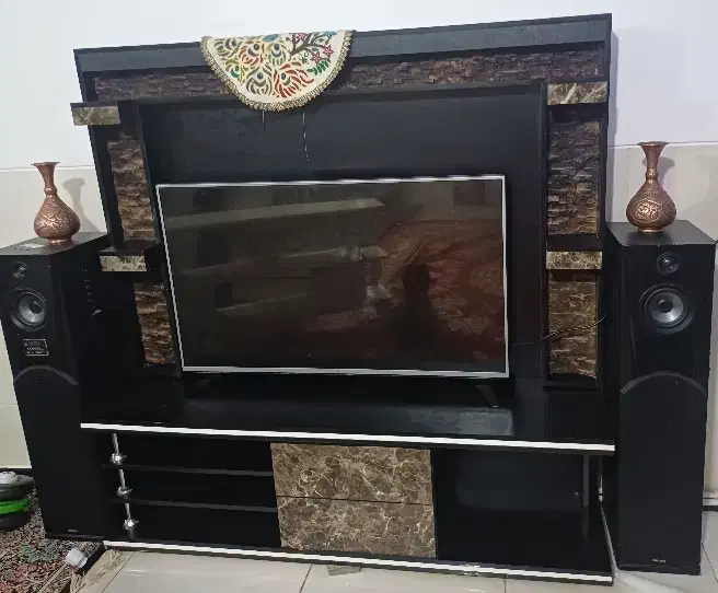 میز تلویزیون ام دی اف خودم دادمبرام ساختن|میز تلویزیون|کرمان, |دیوار