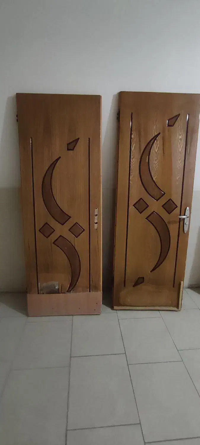 درب چوبی براق|مصالح و تجهیزات ساختمان|شهرضا, |دیوار