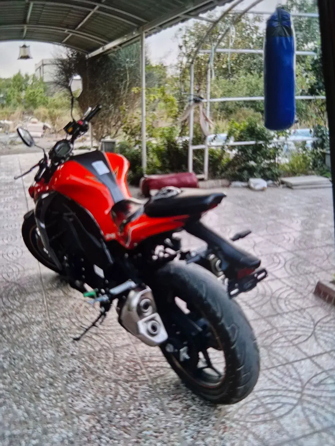 موتور طرح z1000|موتورسیکلت|هشتگرد, شهرک سهیلیه|دیوار