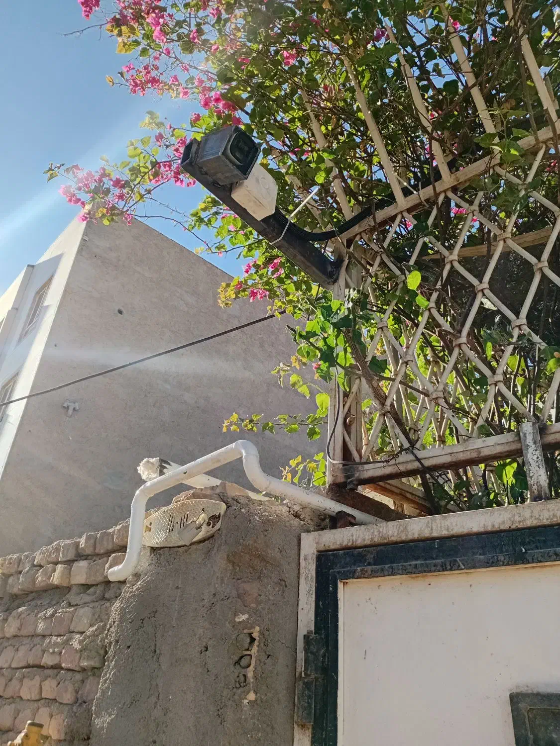 نصب وفروش دوربین مداربسته.نصب با نازلترین قیمت|دوربین مداربسته|زابل, |دیوار