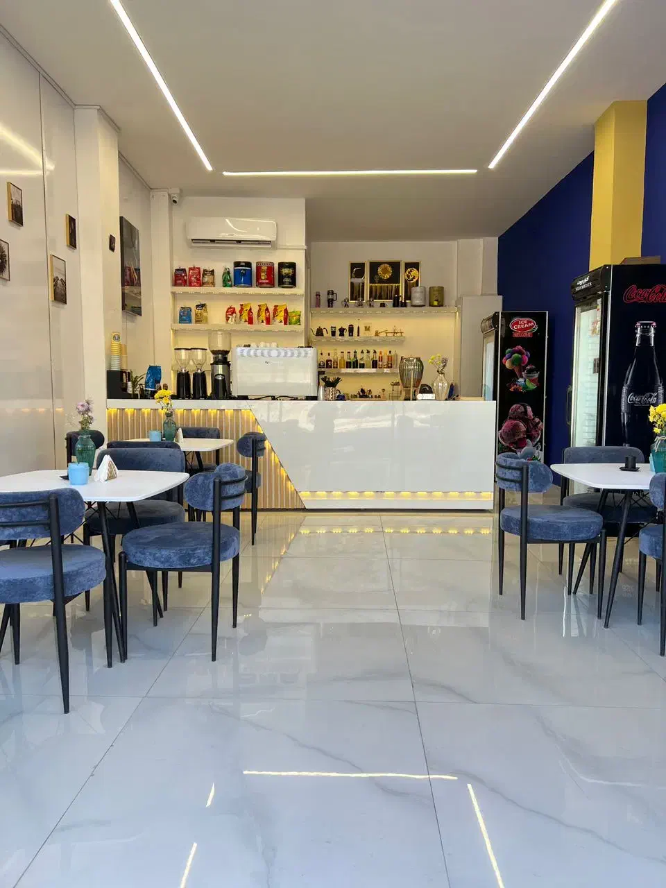 استخدام باریستا در کافه|استخدام خدمات فروشگاه و رستوران|بم, |دیوار