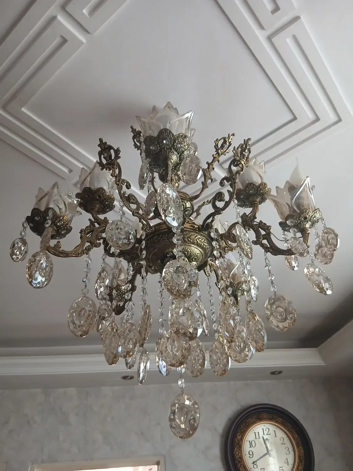 لوستر برنجی ده شعله|لوستر و چراغ آویز|پاکدشت, حصار امیر|دیوار