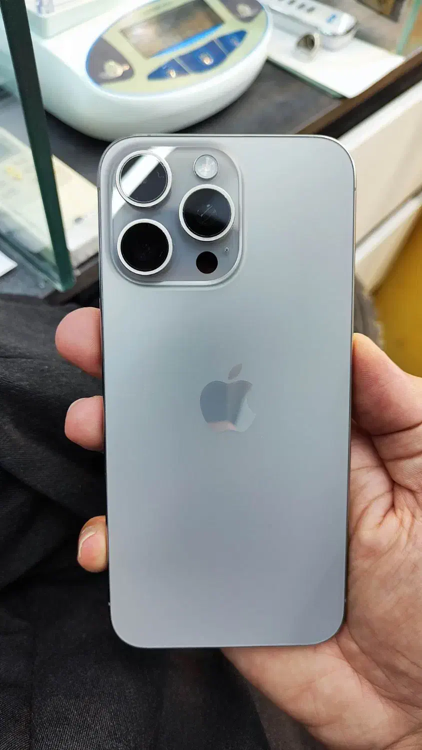 15 pro max در حد بدون نقطه|موبایل|سنندج, |دیوار