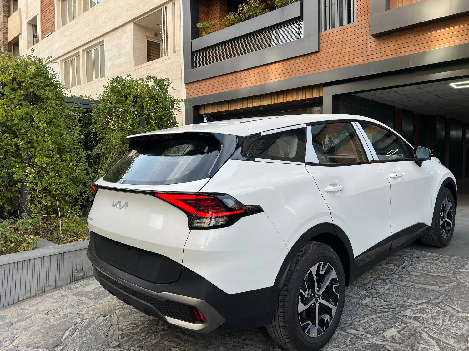 Kia اسپورتیج لانگ تیپ ۴- ۲۰۲۵ هرمس فول|خودرو سواری و وانت|شیراز, معالی‌آباد|دیوار