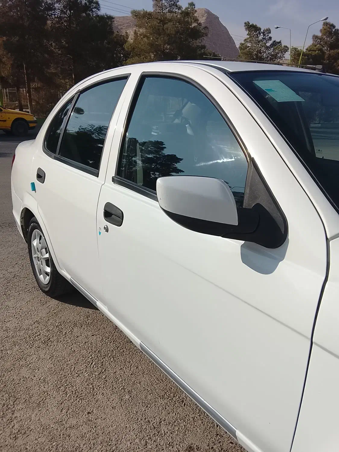 ساینا 1400 خانگی|خودرو سواری و وانت|اصفهان, بهارستان|دیوار