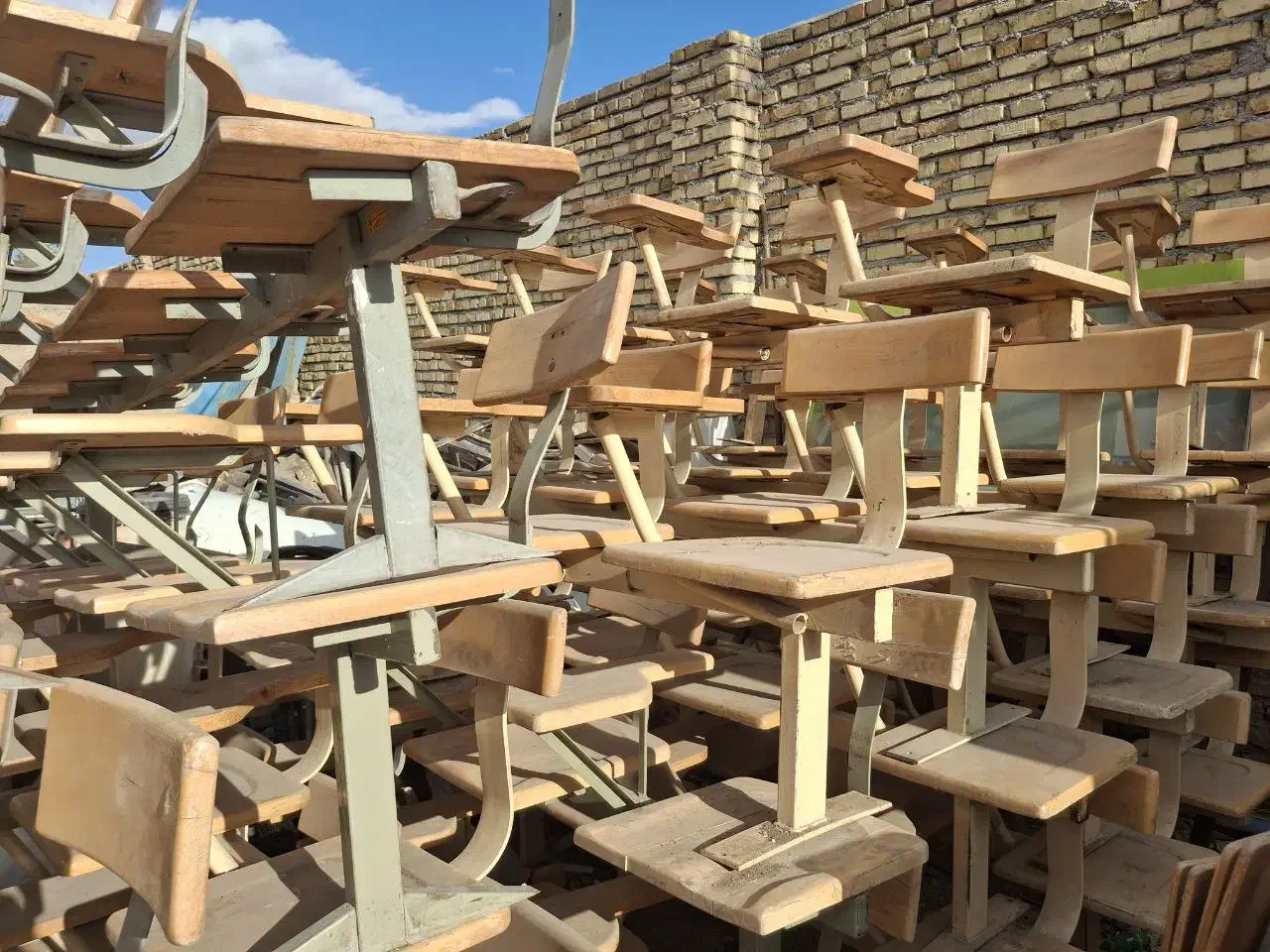 صندلی چوبی تکی و چهار نفره|دفتر کار|زنجان, |دیوار