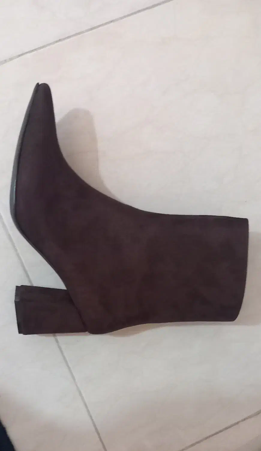 کفش نو|کیف، کفش، کمربند|خرم‌آباد (تنکابن), |دیوار