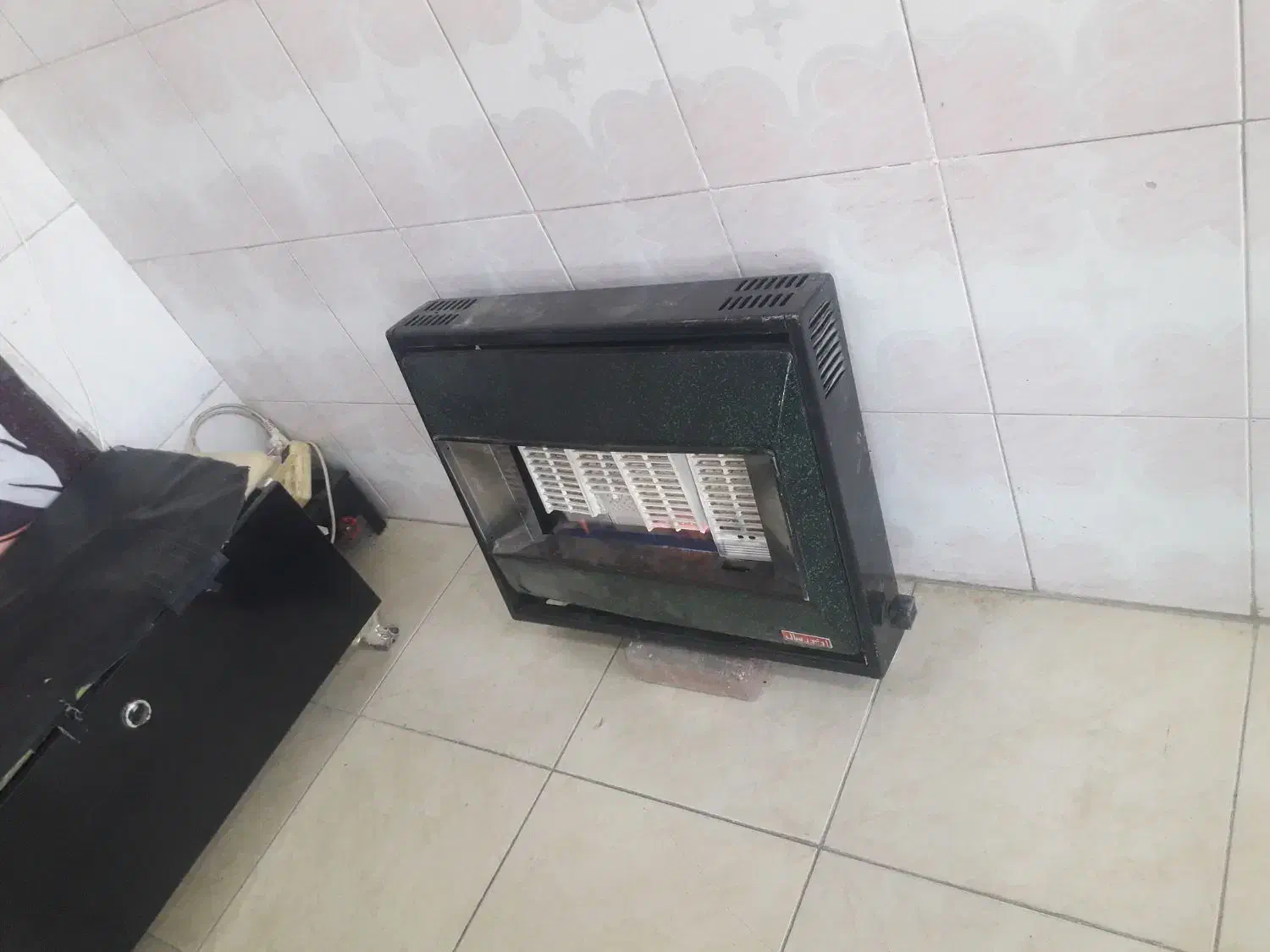 دکورایشگاه|آرایشگاه و سالن‌های زیبایی|مشهد, شهید معقول|دیوار