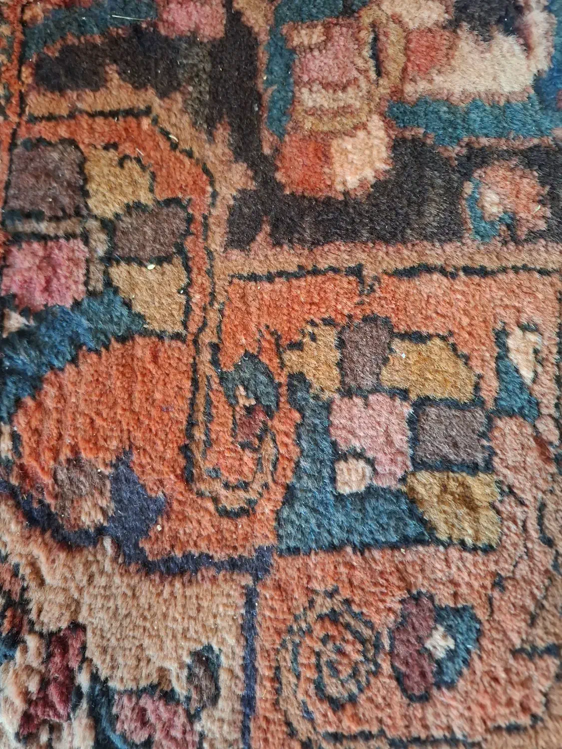 فرش دست بافت قدیمی|فرش|برخوار, |دیوار