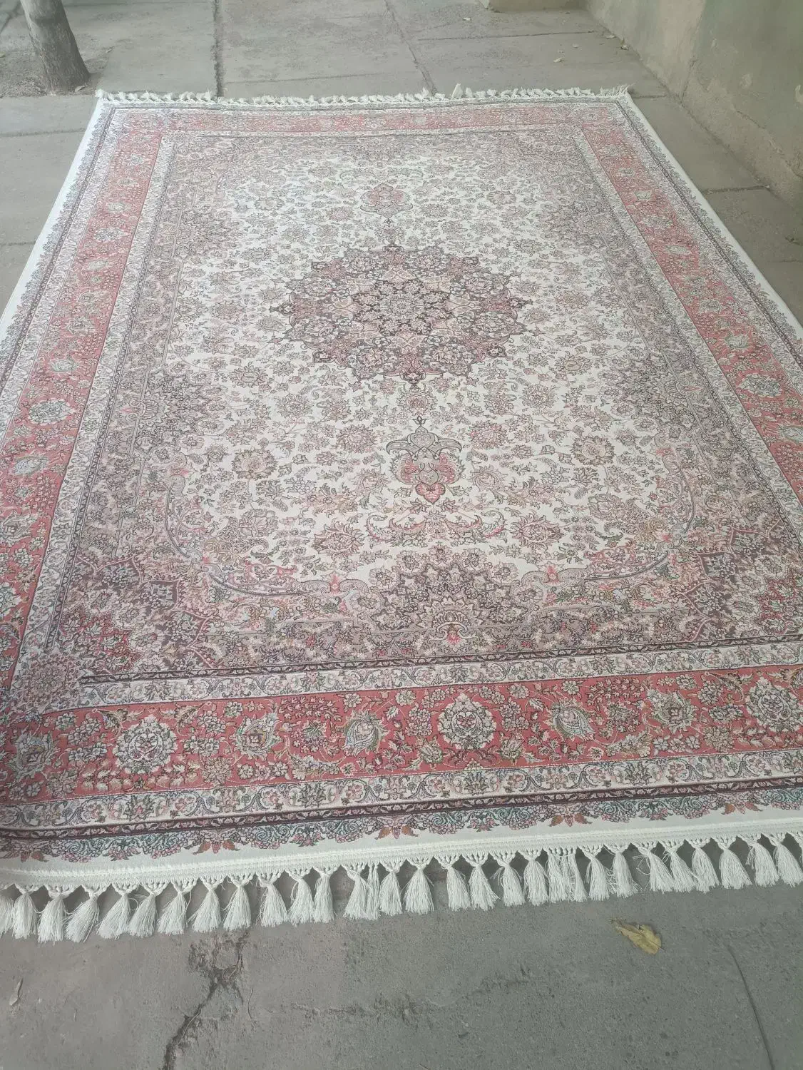 فروش فرش ۹ متری|فرش|سقز, |دیوار