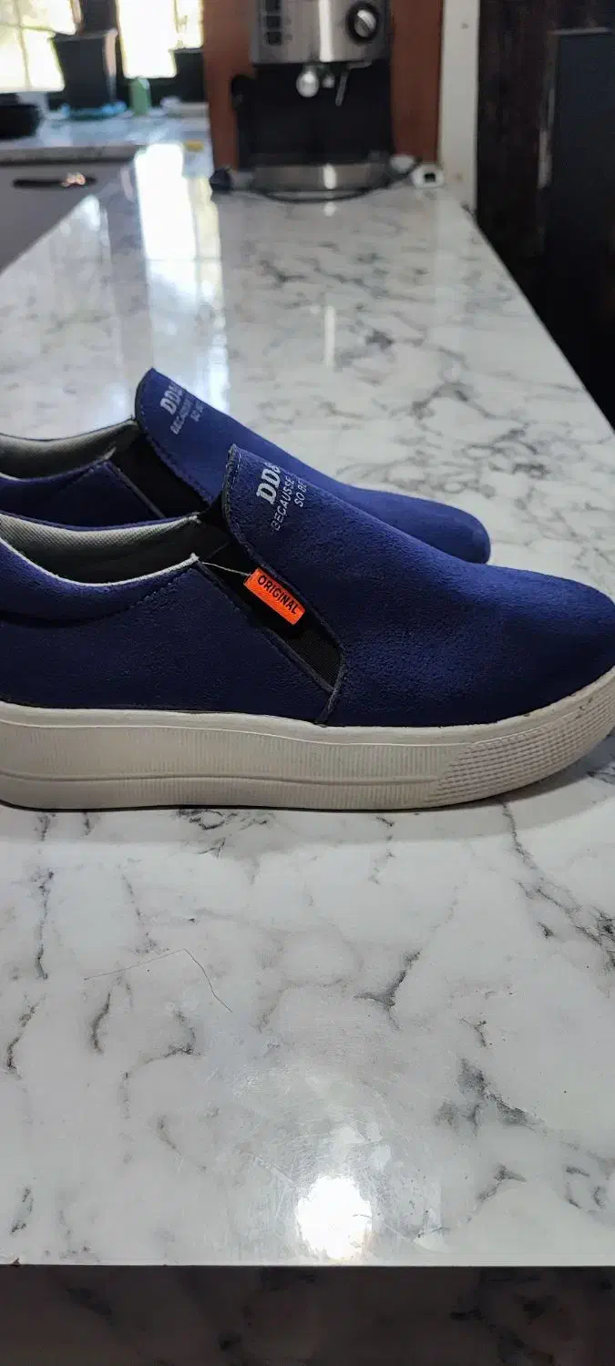 کفش نوو|کیف، کفش، کمربند|بیرجند, |دیوار