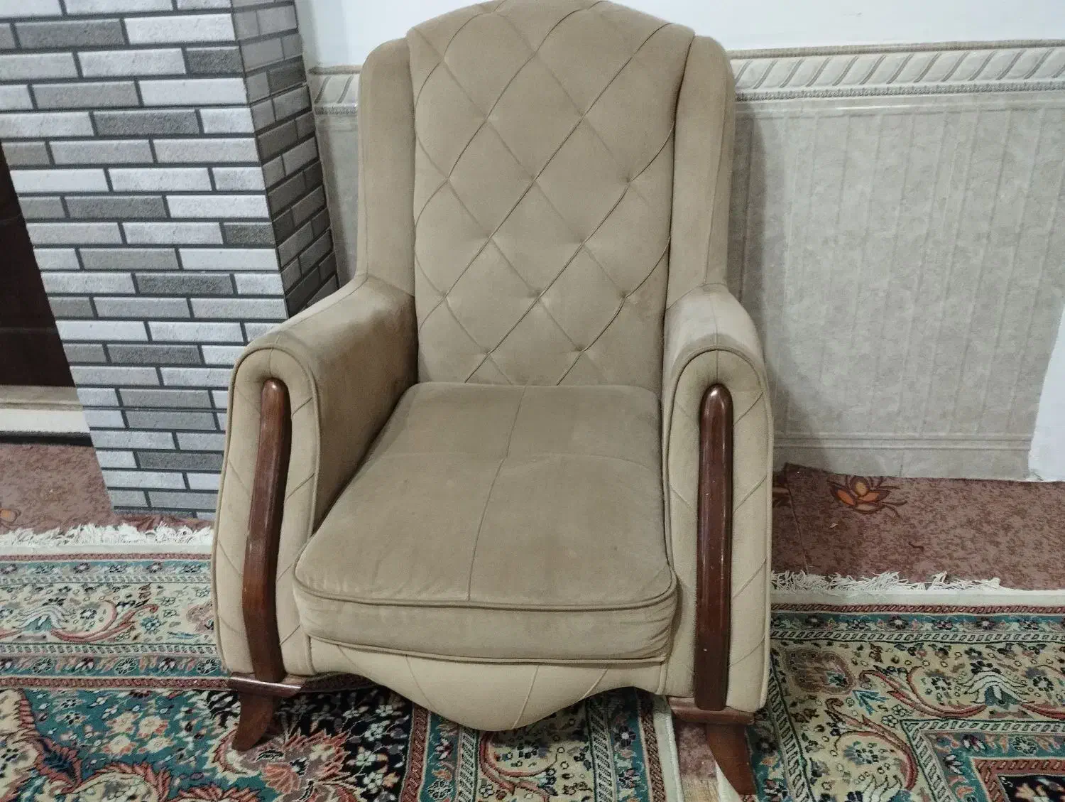 مبلمان 7نفره تمیز سالم در حد نو|مبلمان خانگی و میز عسلی|گرگان, |دیوار