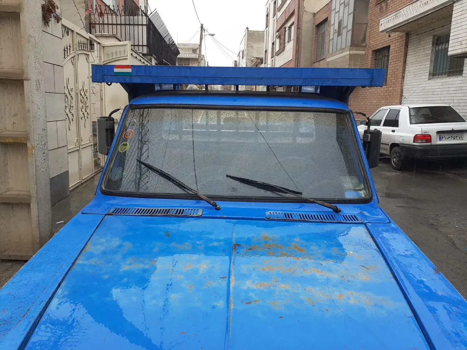 نیسان مدل ۸۱ دوگانه سوز|خودرو سواری و وانت|شهرکرد, |دیوار