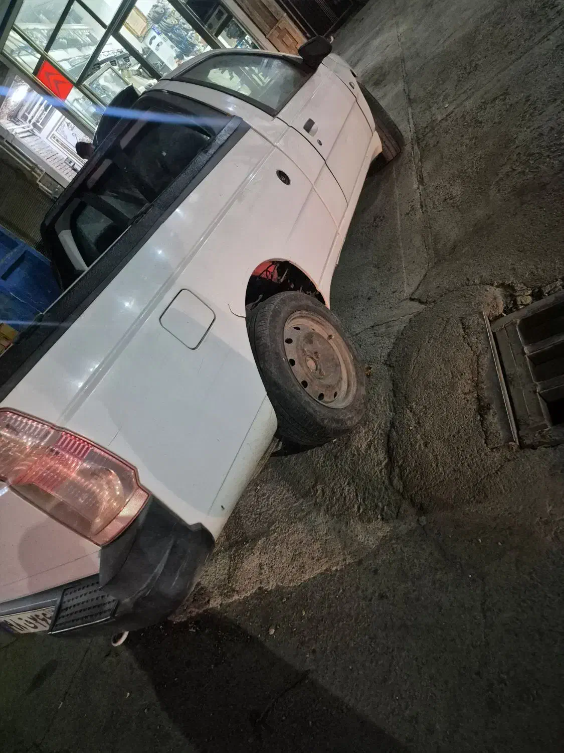 اریسان دوگانه ۹۶تصادفی مدارک کامل|خودرو سواری و وانت|مهاباد (آذربایجان غربی), |دیوار