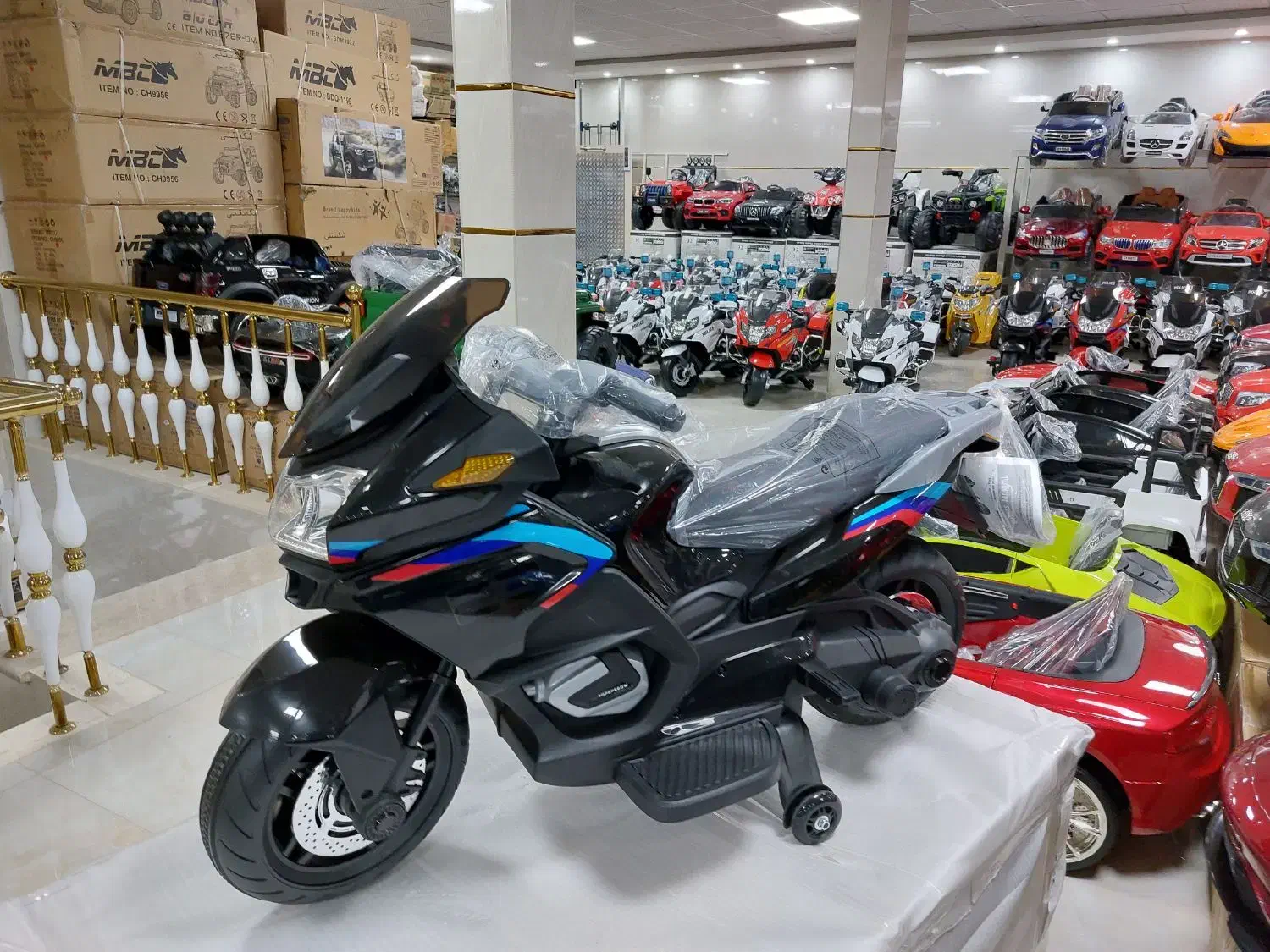 ماشین شارژی موتور شارژی|دوچرخه، اسکیت، اسکوتر|سنندج, |دیوار