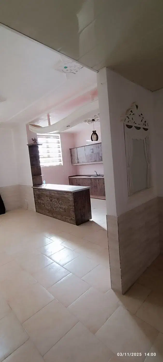 طبقه همکف حیاط بزرگ مسکن مهر روبرو دانشگاه|فروش آپارتمان|آباده, |دیوار