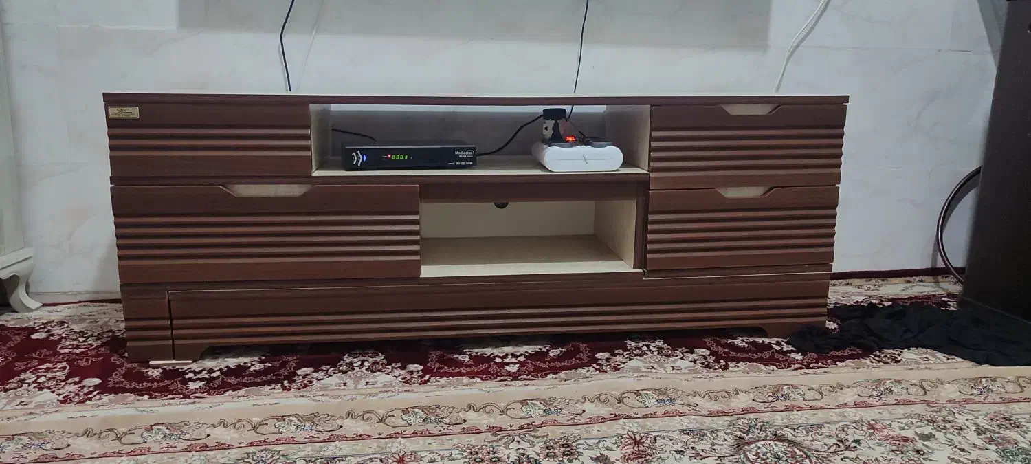 میز تلویزیون و بوفه|بوفه، ویترین، کنسول|تهران, شهرک طالقانی|دیوار