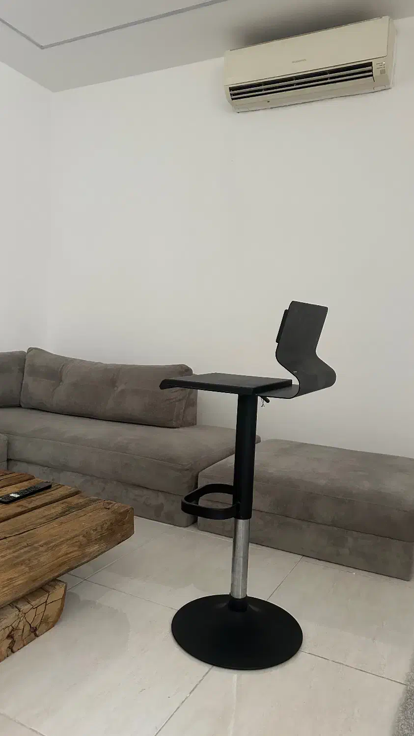 صندلی|صندلی و نیمکت|کیش, |دیوار