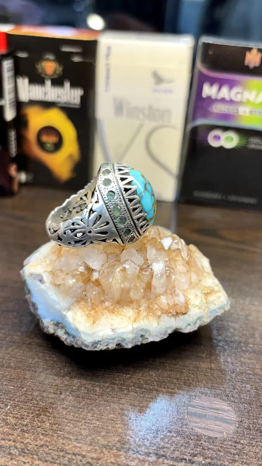 ۲عدد فیروزه نیشابور رکاب شاکری|جواهرات|اصفهان, اشکاوند|دیوار