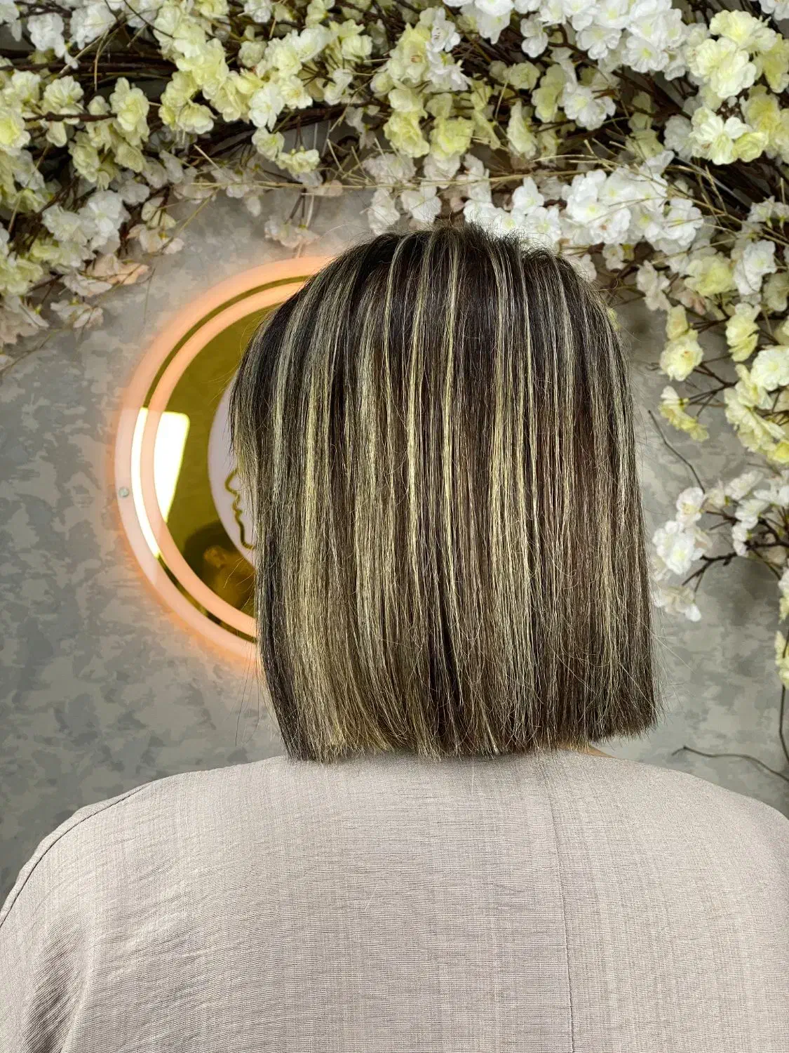 نیاز برای مدل رنگ و لایت.فقط با هزینه مواد|خدمات آرایشگری و زیبایی|رشت, لاکانی|دیوار